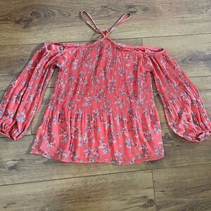 Jessica Simpson cold shoulder -M